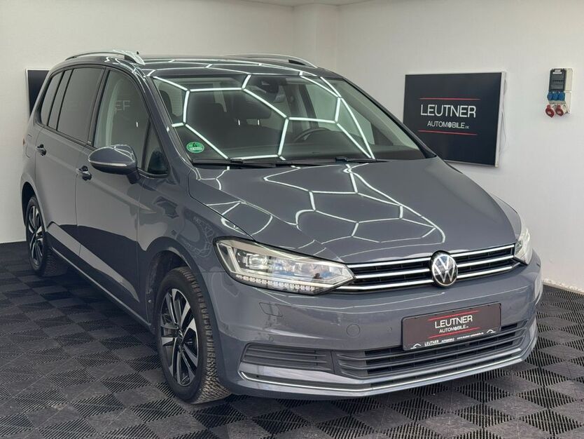 VW Touran 129.100 km 20.900 € Ichenhausen 89335