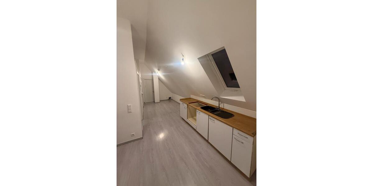 İn İchenhausen DG Wohnung 3 zimmer