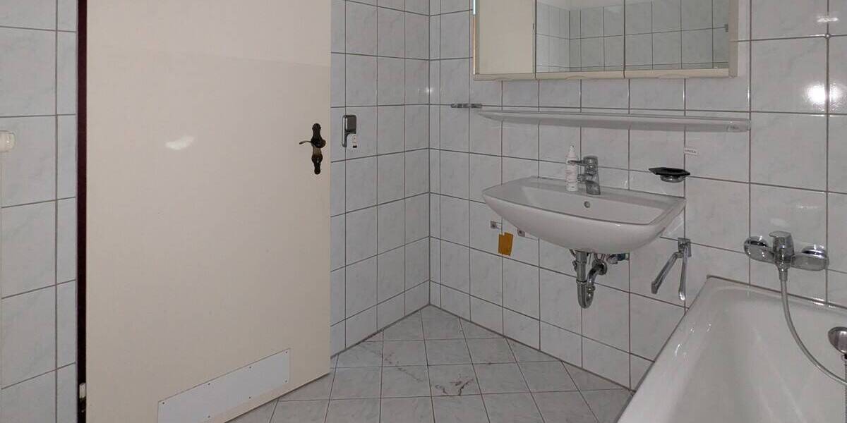 Etagenwohnung Neu-Ulm Ludwigsfeld - 3 Zimmer, 86 m&sup2;, 218.000&euro; | Angebot:26686180
