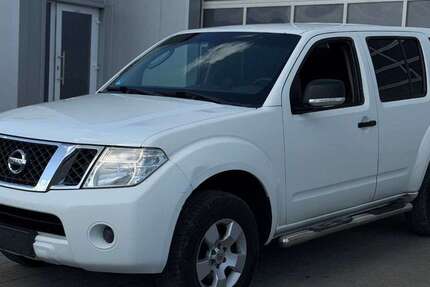 Nissan Pathfinder 240.000 km 5.990 &euro; Elchingen 89275