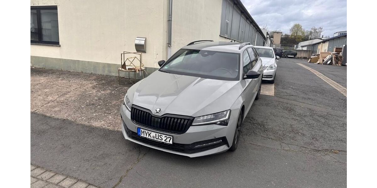 Skoda Superb 152.111 km 16.000 € Laupheim 88471