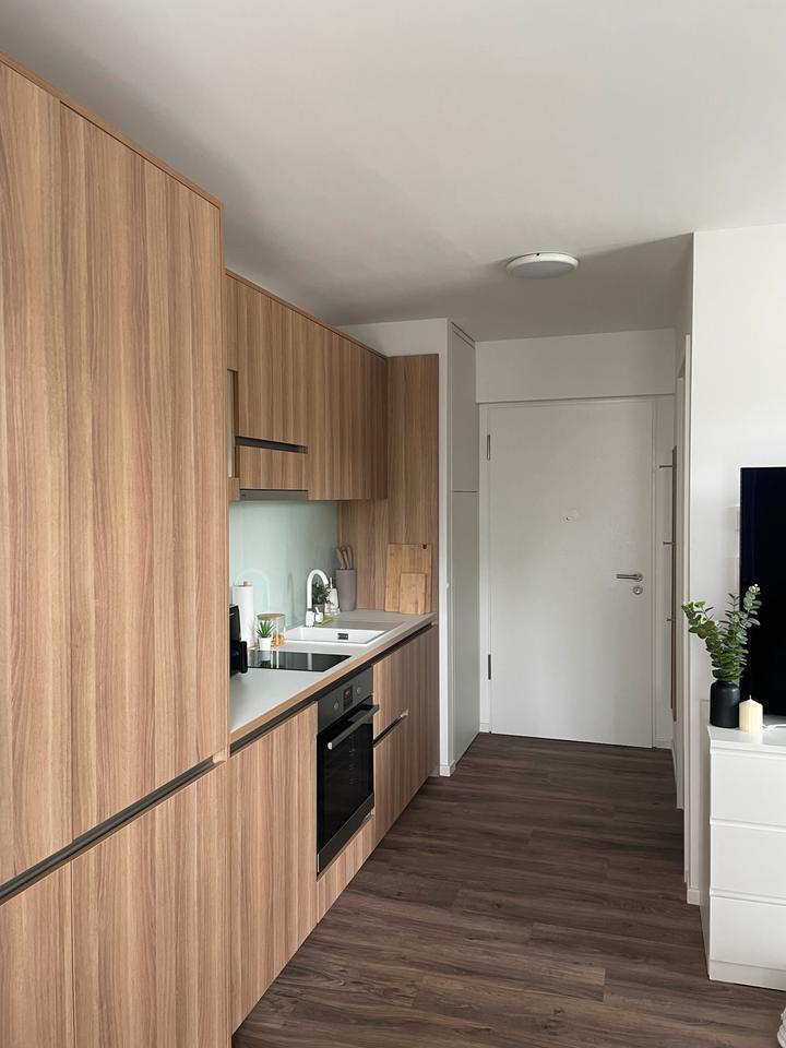 Möblierte 1 Zimmer- Apartment mit 2 Balkonen