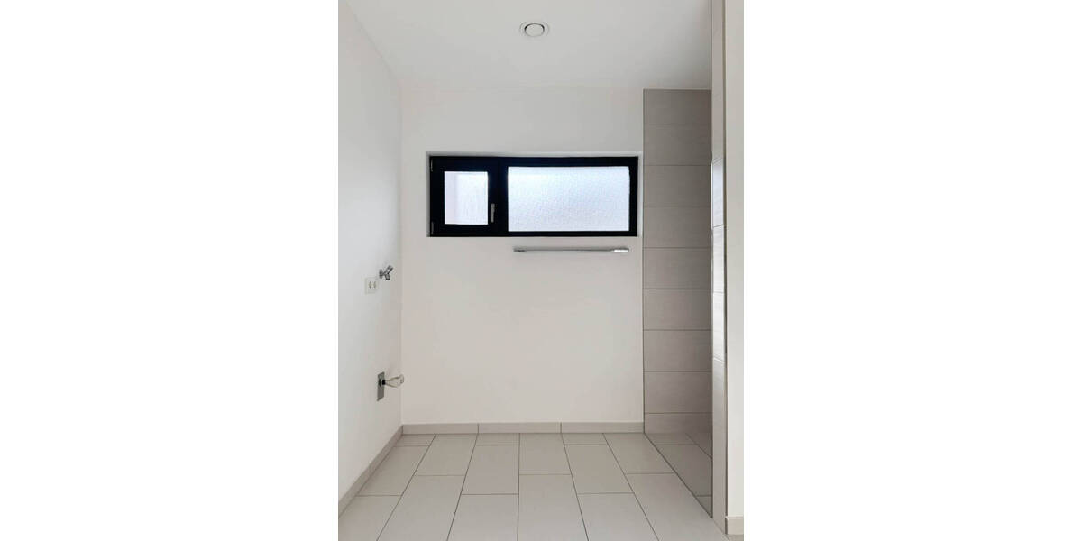 Etagenwohnung Neu-Ulm Ludwigsfeld - 3 Zimmer, 115 m&sup2;, 1.575&euro; | Angebot:26142407