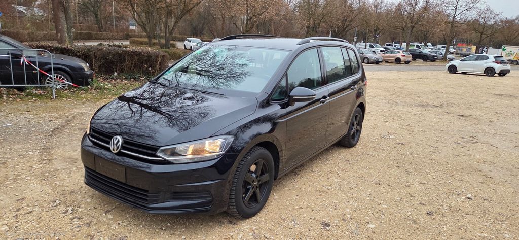 VW Touran 96.000 km 22.999 € Ulm 89081