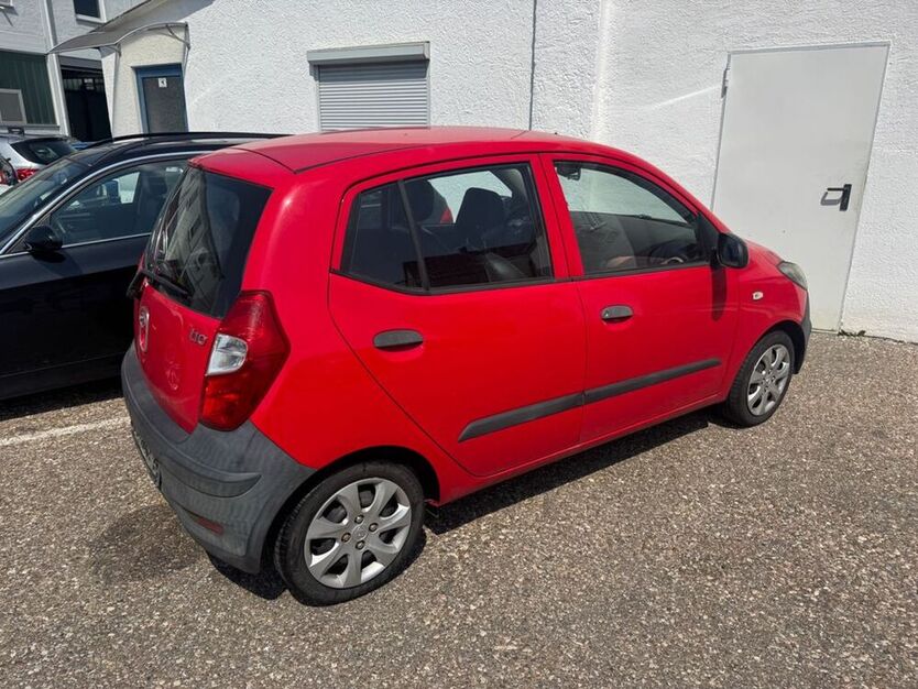 i10