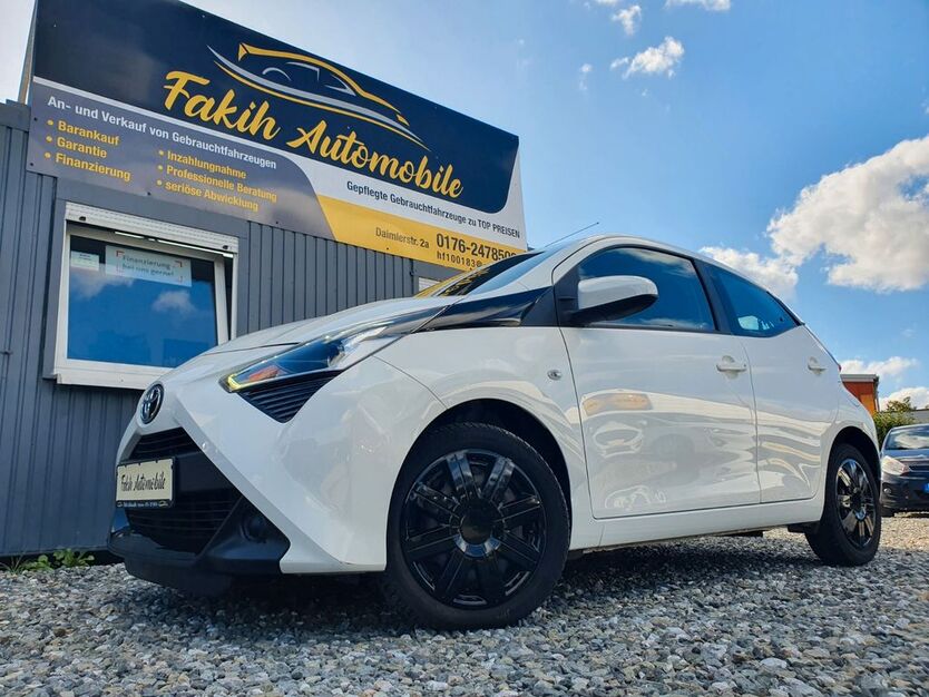 Toyota Aygo (X) 82.000 km 9.199 € Weißenhorn 89264