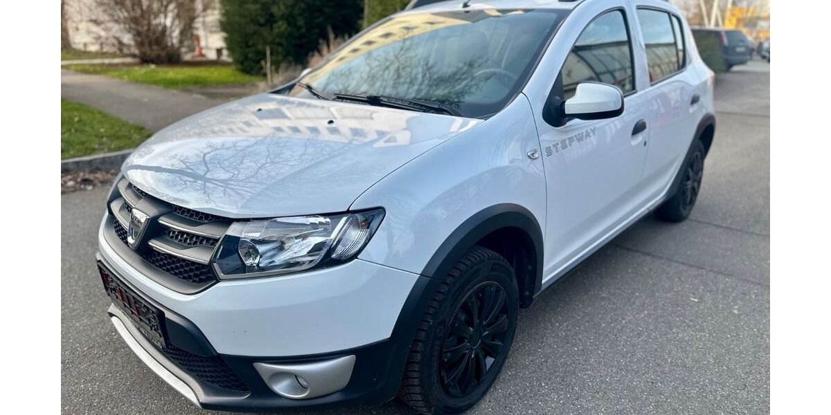 Dacia Sandero 94.030 km 5.900 &euro; Ulm 89079