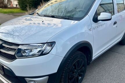 Dacia Sandero 94.030 km 6.400 &euro; Ulm 89079