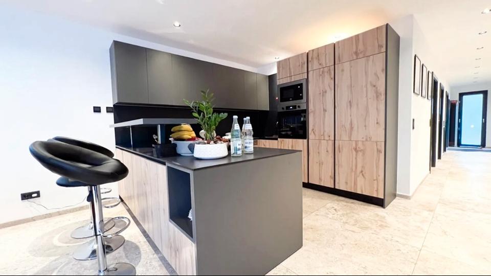 Einfamilienhaus Langenau - 8 Zimmer, 238 m&sup2;, 800.000&euro; | Angebot:26567946