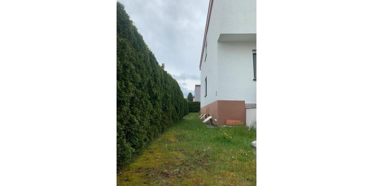 Reihenendhaus ( 1 Familienhaus ) mit Garten u. Garage +Stellplatz 6 zimmer