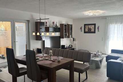 Haus zum Kaufen in Laupheim-Baustetten 680.000 € 143 m² 3.5 zimmer