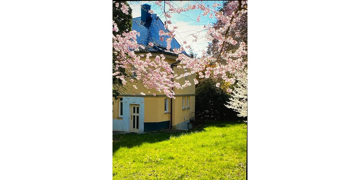 Einfamilienhaus Ulm Obertalfingen - 6 Zimmer, 180 m&sup2;, 2.400&euro; | Angebot:26041518