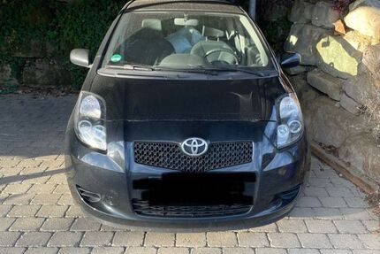 Toyota Yaris 155.000 km 2.500 &euro; Ulm 89073