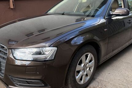 Audi A4 200.000 km 8.490 &euro; Neu-Ulm (Pfuhl) 89233