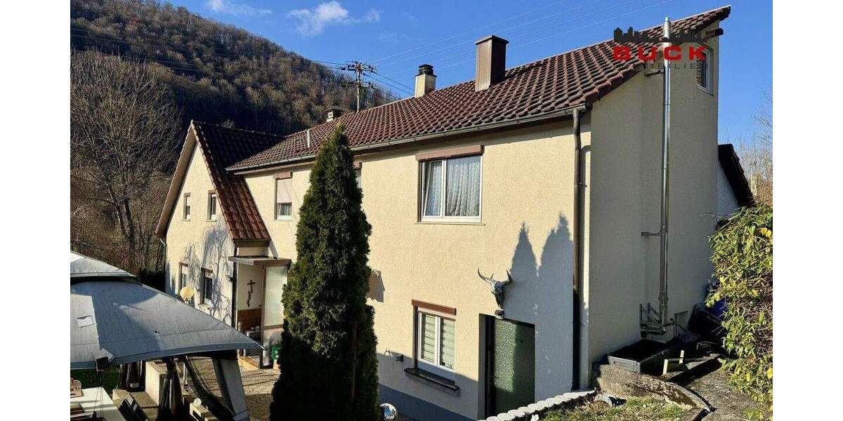 Charmante Doppelhaushälfte in ruhiger Lage mit großem Garten und Terrasse 6 zimmer