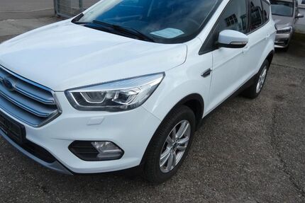 Ford Kuga 69.000 km 11.990 &euro; Neu-Ulm 89231