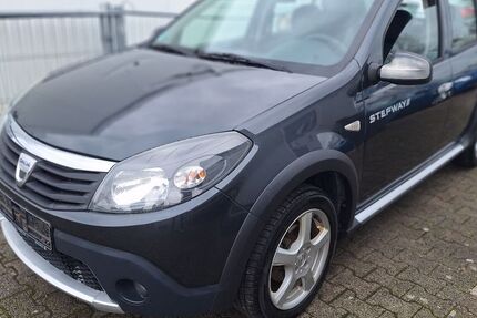 Dacia Sandero 171.100 km 1.950 &euro; Neu Ulm 89231