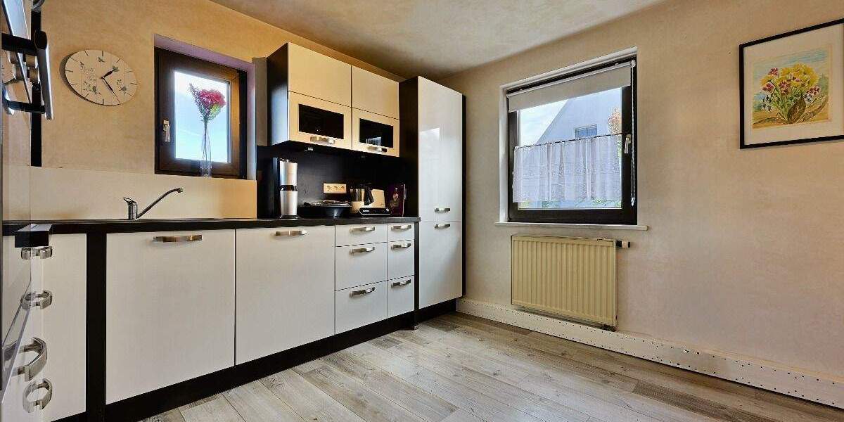 Schmucke und sehr gemütliche Doppelhaushälfte in Top-Lage 4 zimmer