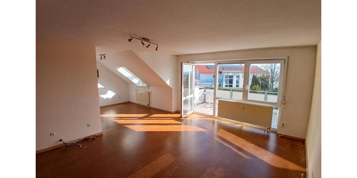 Dachgeschoßwohnung Elchingen Oberelchingen - 2.5 Zimmer, 78 m&sup2;, 1.400&euro; | Angebot:26284496