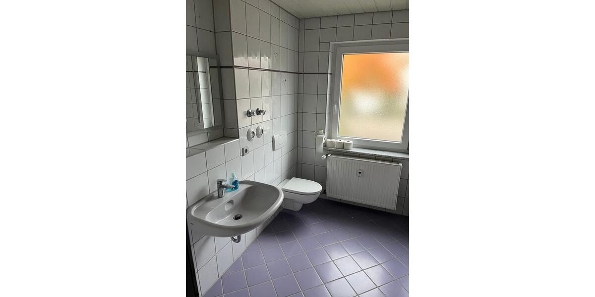 Schöne 2-Zimmer-Whg 65 qm mit EBK, Terrasse in Bernstadt 680 KM 2 zimmer