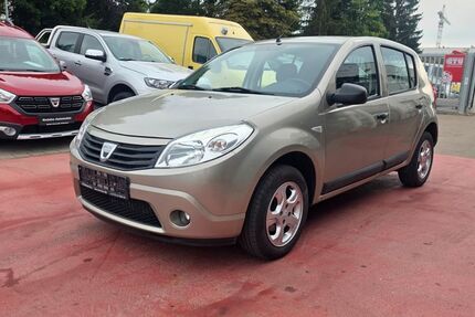 Dacia Sandero 63.000 km 2.999 &euro; Weißenhorn 89264