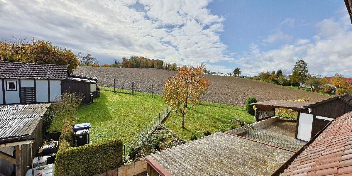 Schmucke und sehr gemütliche Doppelhaushälfte in Top-Lage 4 zimmer