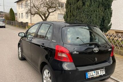 Toyota Yaris 184.000 km 2.400 &euro; Illertissen 89257