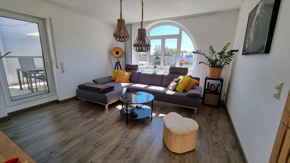 Dachgeschoßwohnung Bellenberg - 4 Zimmer, 112 m&sup2;, 390.000&euro; | Angebot:27116894
