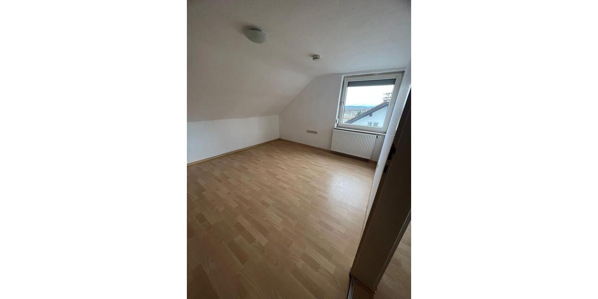 Dachgeschoßwohnung Elchingen Oberelchingen - 3 Zimmer, 60 m&sup2;, 950&euro; | Angebot:26327209