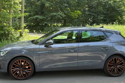Cupra Leon 54.000 km 23.800 &euro; Ichenhausen 89335