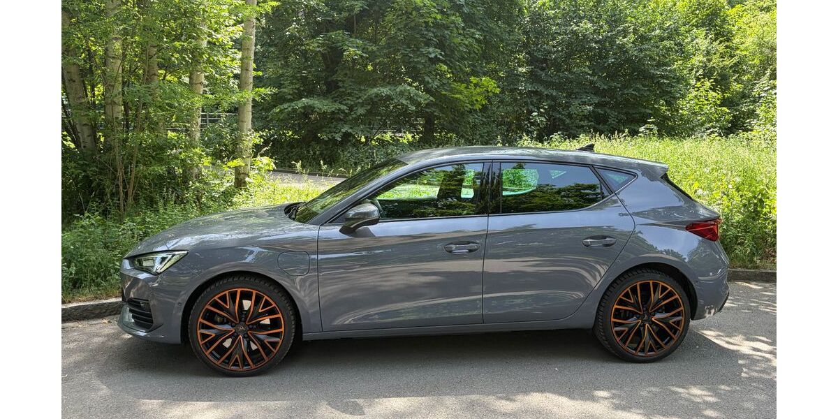 Cupra Leon 54.000 km 23.800 &euro; Ichenhausen 89335