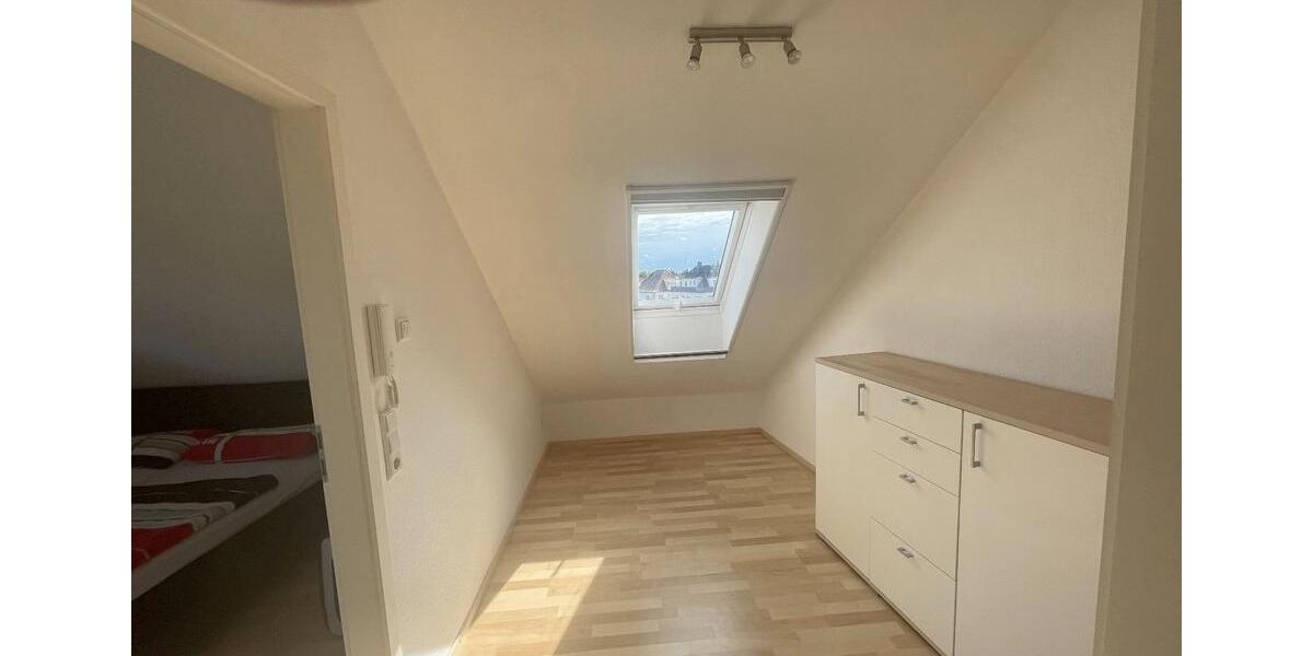 Etagenwohnung Neu-Ulm Ludwigsfeld - 3.5 Zimmer, 90 m&sup2;, 1.200&euro; | Angebot:26534444