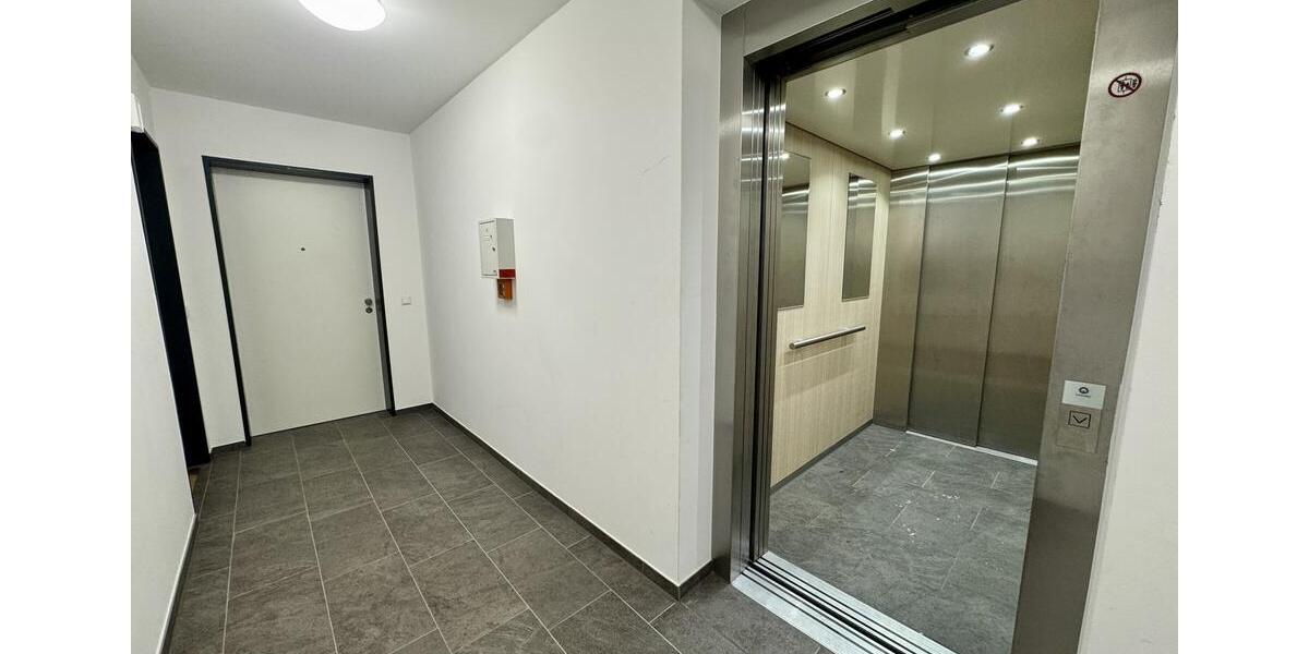 Moderne Penthousewohnung mit Münsterblick und große Terasse und TG-Stellplatz zu vermieten! 3 zimmer