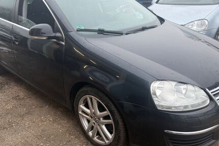 VW Golf 147.000 km 6.450 &euro; Ulm-Donautal 89079