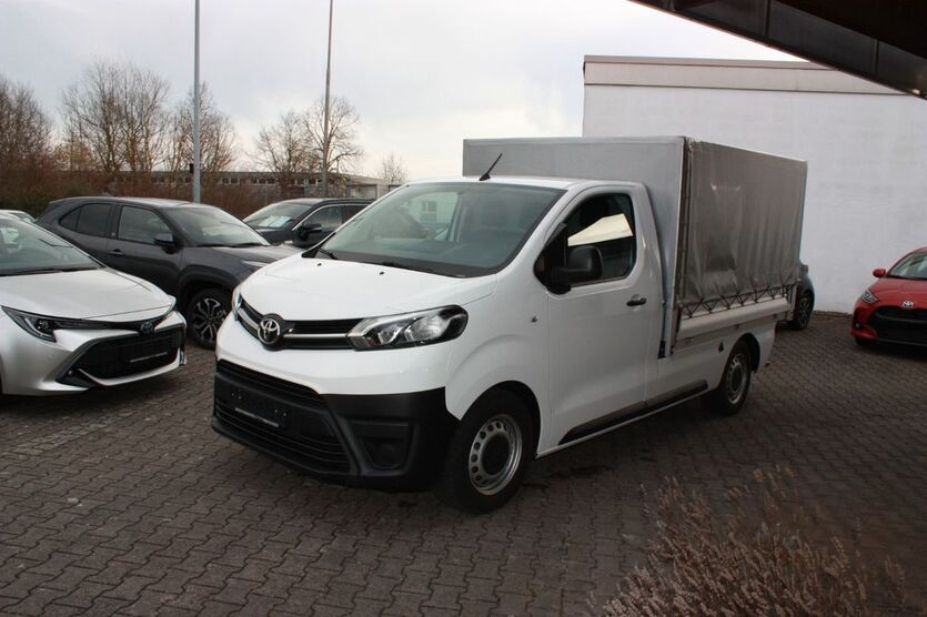 Toyota Proace (Verso) 9.214 km 27.999 € Ehingen 89584