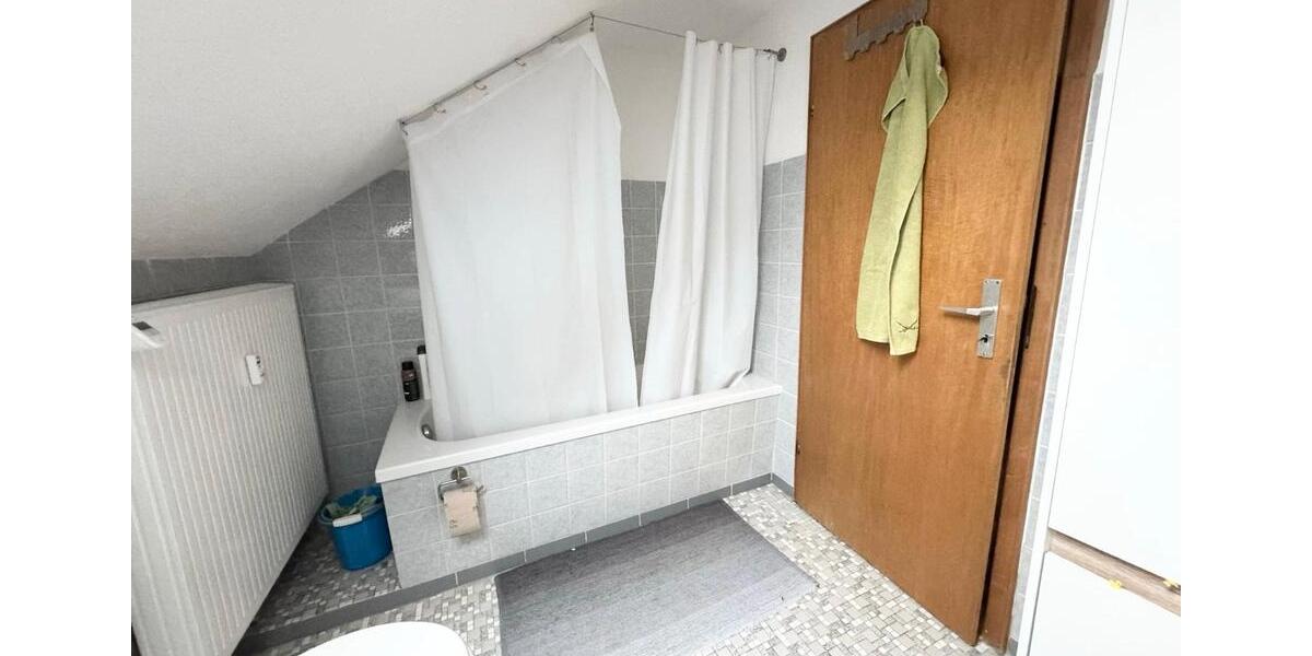 Dachgeschoßwohnung Illertissen - 4 Zimmer, 74 m&sup2;, 239.000&euro; | Angebot:26637443