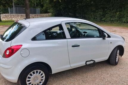 Opel Corsa 132.000 km 2.590 &euro; Günzburg 89312