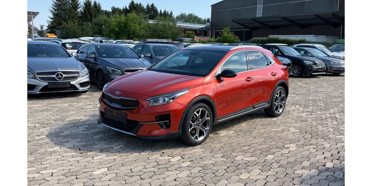Kia XCeed 100.000 km 13.950 &euro; Erbach bei Ulm 89155