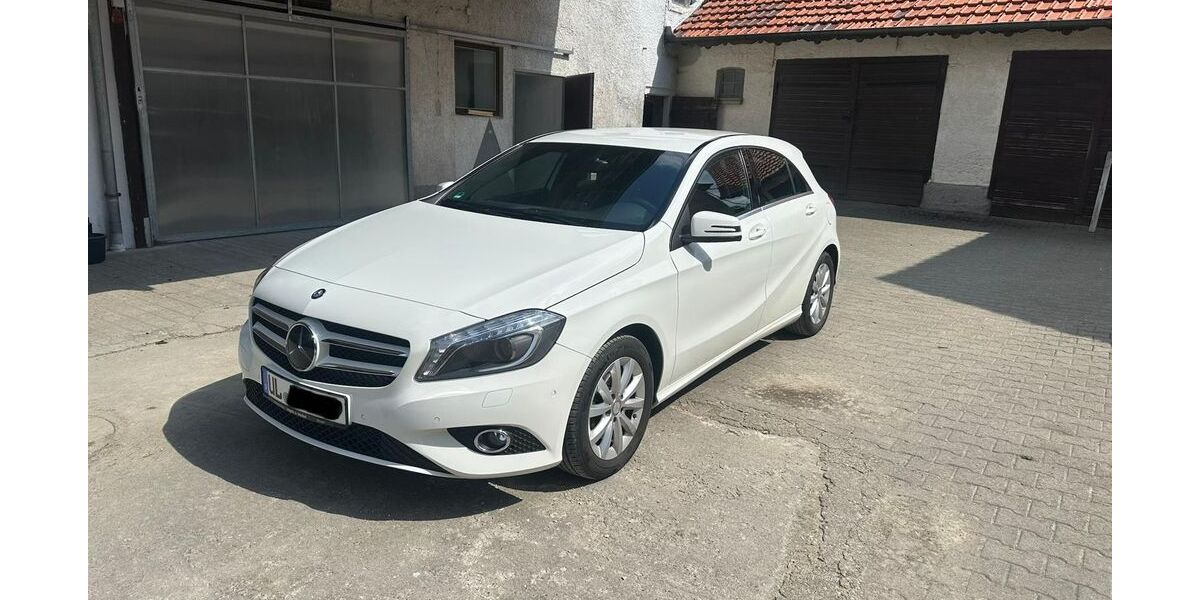 Mercedes-Benz A 180 157.360 km 9.200 &euro; Allmendingen 89604