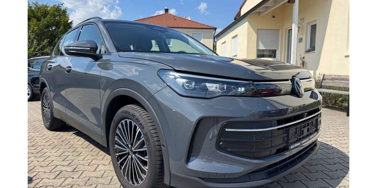 VW Tiguan 22.612 km 31.990 &euro; Ichenhausen 89335