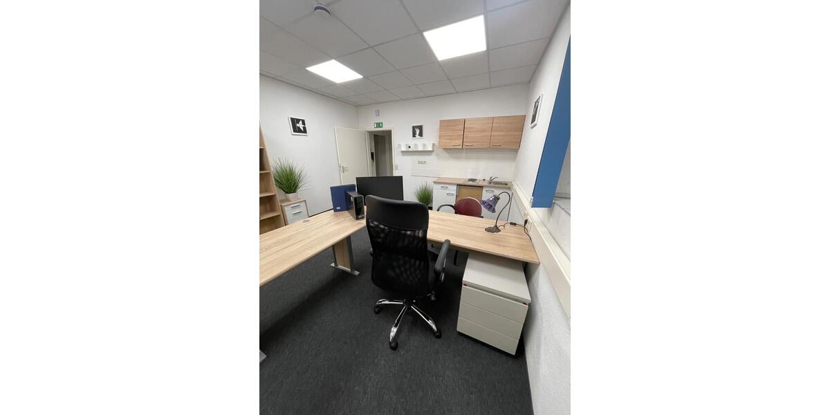 Studio-Büro 110 qm auf Wunsch möbeliert zimmer