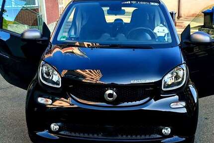 Smart forTwo 27.600 km 7.700 € Ulm 89073