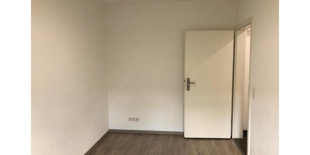 Etagenwohnung Neu-Ulm Ludwigsfeld - 3.5 Zimmer, 80 m&sup2;, 1.220&euro; | Angebot:26238607