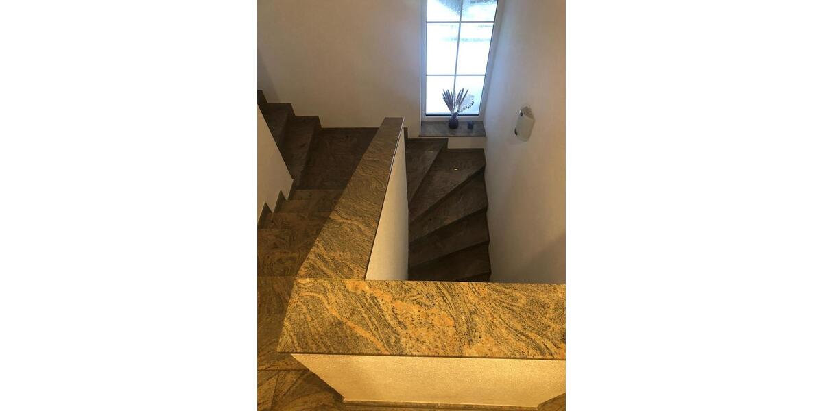 Einfamilienhaus Buch - 6 Zimmer, 183 m&sup2;, 2.200&euro; | Angebot:25098097