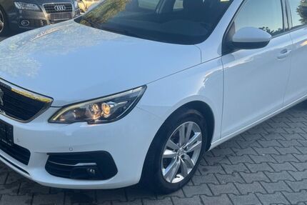 Peugeot 308 149.686 km 8.900 &euro; Achstetten 88480