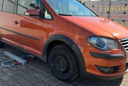 VW Touran 210.000 km 1.500 &euro; Ulm 89077