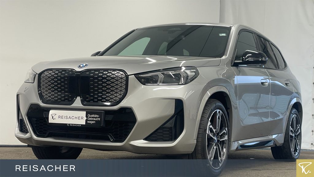 BMW iX1 21.955 km 42.990 € Ulm 89077