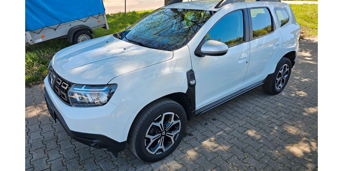 Dacia Duster 80.000 km 14.890 &euro; Herbrechtingen 89542