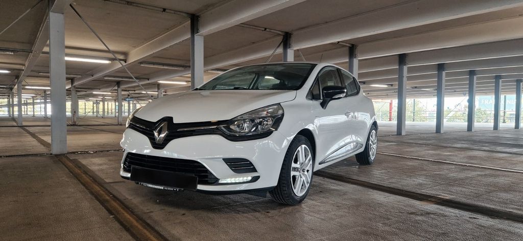Renault Clio 107.861 km 6.750 &euro; Neu-Ulm 89231