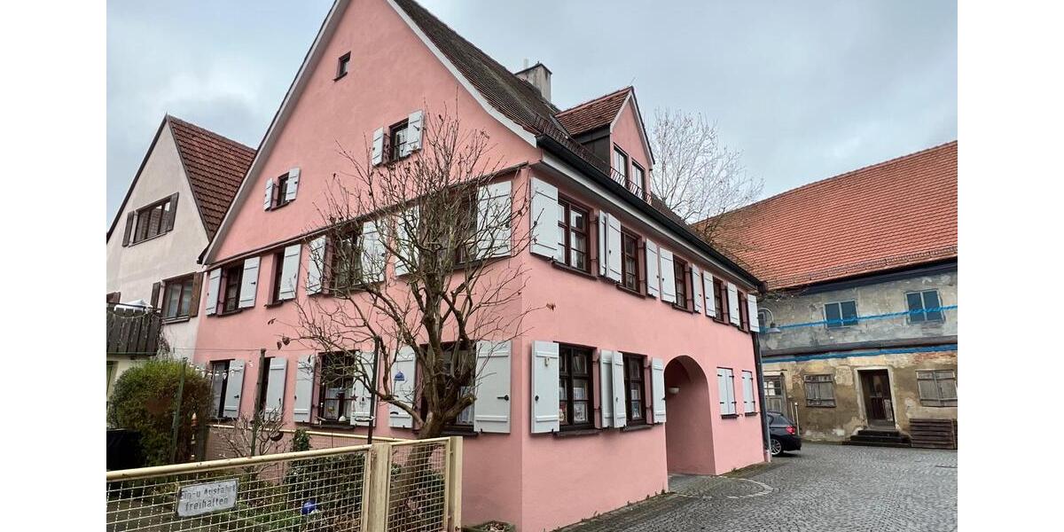 Kuschlige 2,5 Zimmer Mietwohnung in Herzen der Altstadt von Weißenhorn 2 zimmer